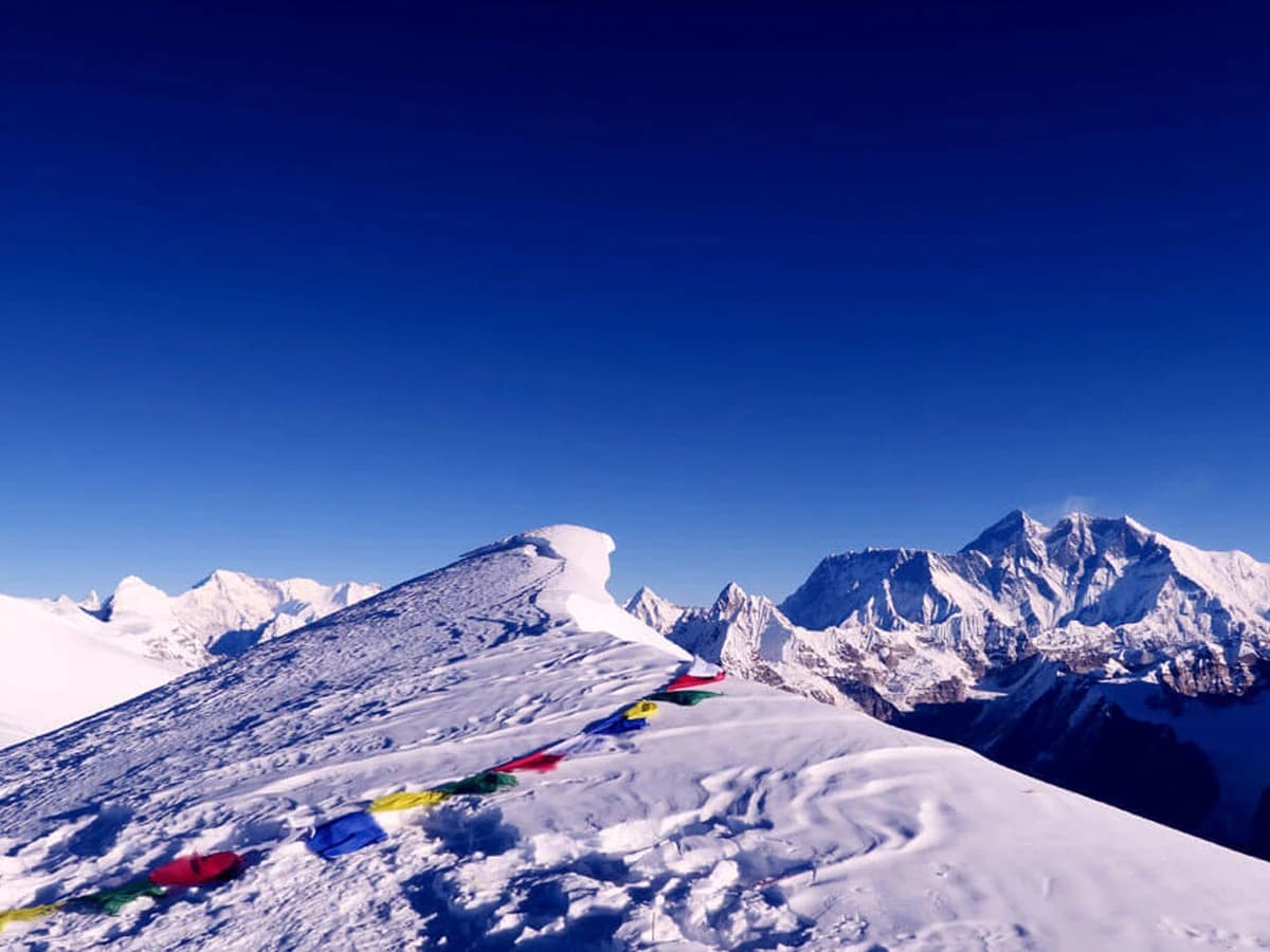 mera peak climb and expeditions