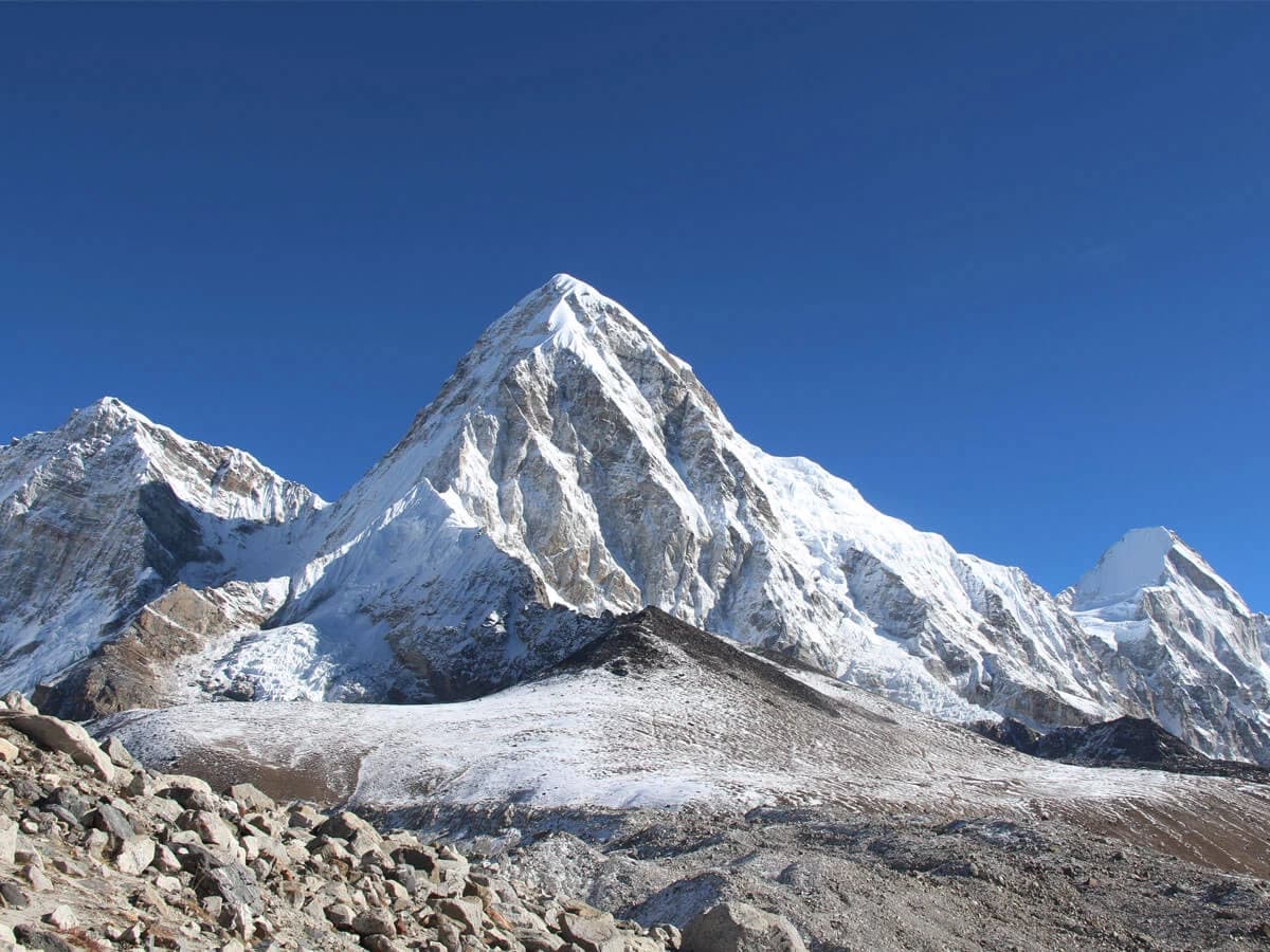 hike to ebc for 8 days