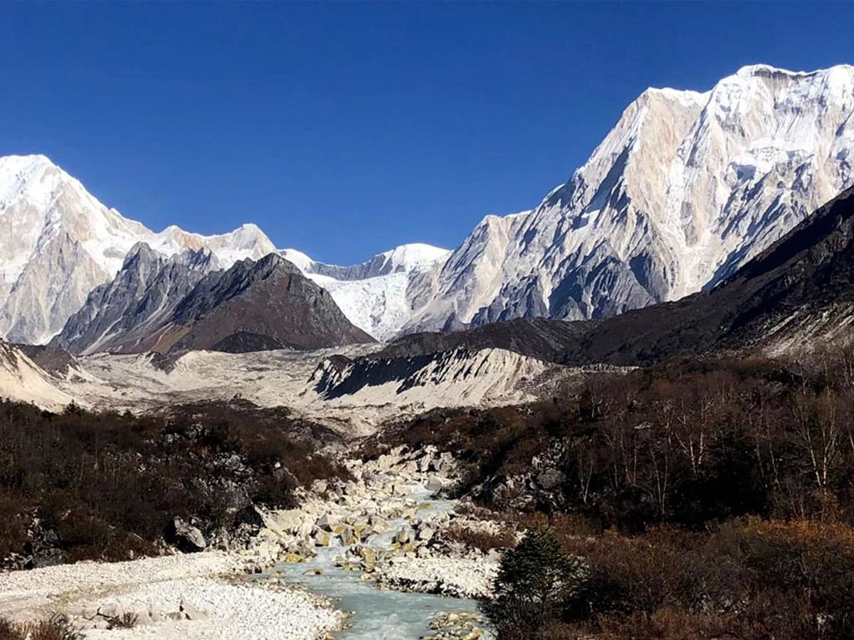 Manaslu circuit trek with tsum valley Nepal